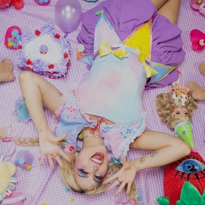 joohaannXs's profile picture. Bucky Barnes wife 
˚₊‧꒰ა 20 ໒꒱ ‧₊˚
˚₊‧꒰ა Se meten con Ari, me la meten a mi ໒꒱ ‧₊˚