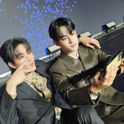 IsnawatyWaty's profile picture. 