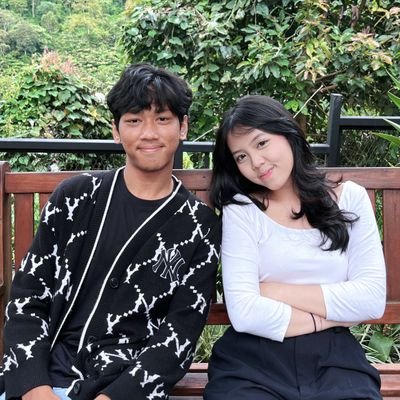 baih26902's profile picture. Selalu menertawakan ramalan bintang kartu tarot
Orang pintar pembaca nasib