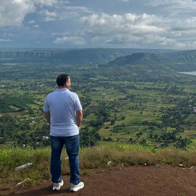 RantaVinay's profile picture. A tiny soul in the cosmos.