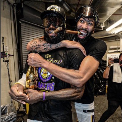 JNRknowsball's profile picture. @Lakers - @dodgers - @RamsNFL #Lakeshow #RamsHouse #LetsGoDodgers #GoKingsGo  LeBron= 🐐 Melbourne Australia 🇦🇺