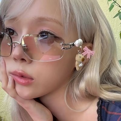 lira1394906's profile picture. pretty girl who loves pretty girls AESPA