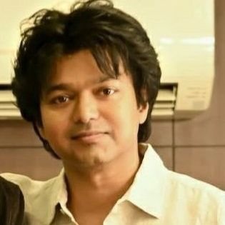 familymanhere's profile picture. தனிமை - மனிதம் - vijaY - ilayaraja - Goundamani - Meenakshi C stan - Kim Dami- whiskey - Js 🖤