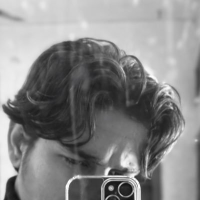 anuraggurjarr's profile picture. Bio me kuch nahi hai👐🏻