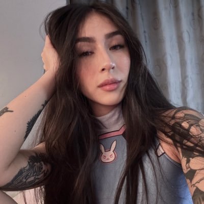 maarzhie's profile picture. soy un error dentro d un sistema