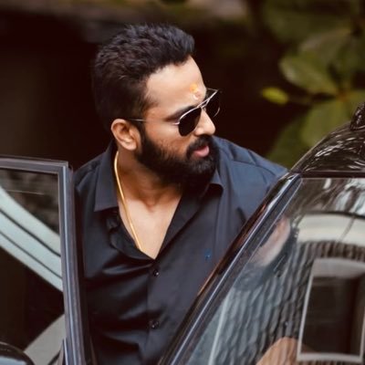 Iamunnimukundan's profile picture. The Stubborn Heart Account, managed by @UMFPvtLtd | Dream It…Aim It…Get it