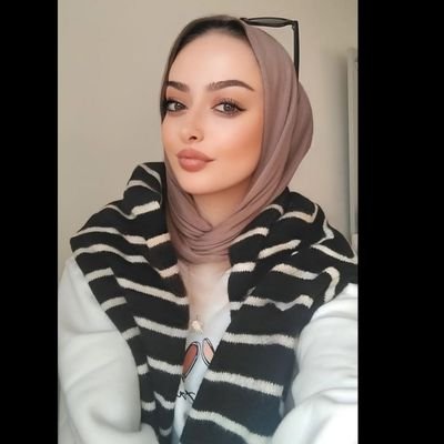 elif0ral's profile picture. 