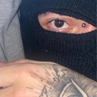 guidenceskj's profile picture. 💀