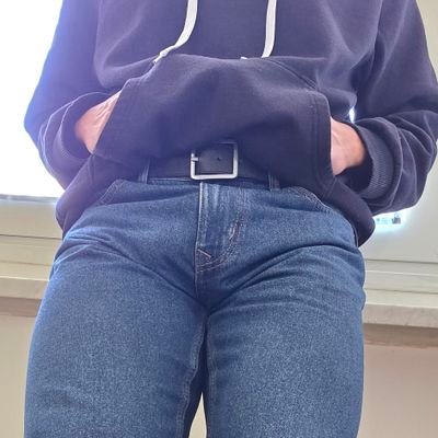 onlythickcock's profile picture. 