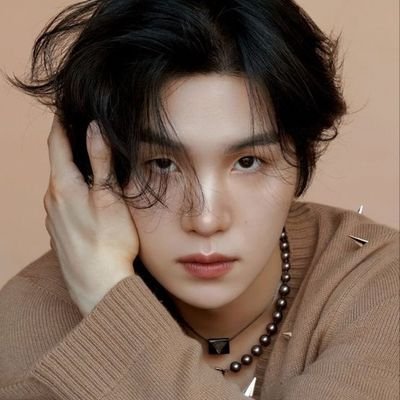 icah240611's profile picture. Keep shinning my idol! Your every step is an inspiration to many heart, including mine. For BTS 🔮🔮