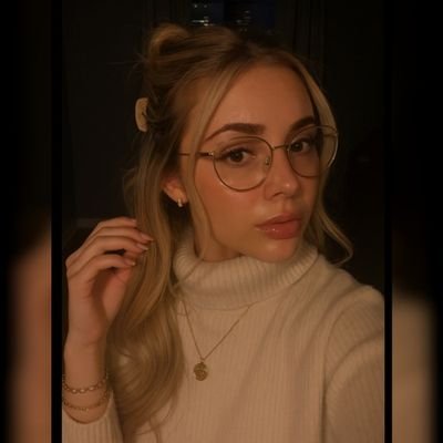 Mina7777Mina's profile picture. Nothing can stop what is coming.... NOTHING!!! 
God Always Wins 🙏