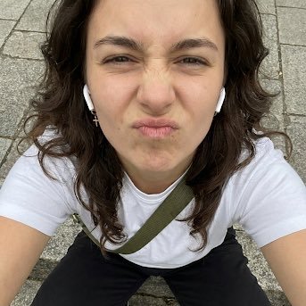 Alyatarot4's profile picture. Selam ben begüm