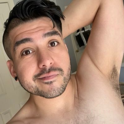 Christo_verse's profile picture. Alt. Happily married and always horny! Denver native. 18+ NSFW. Venmo: Chris-sailas 👻Claswell1989