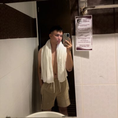 IamliaTy's profile picture. Your Furdaddy /Face Card/ ayaw pauto sa pic okay?! Call me Reng ✨