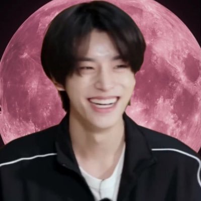 midnikeu's profile picture. 