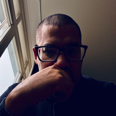 nelsontierone's profile picture. Podcast luisteraar 🎧🎙️.                        Serie documentaires kijken 📺.             Werkzaam in de Gehandicaptenzorg 🩼♿️.    Geloof in de Hemel 🌔🌅