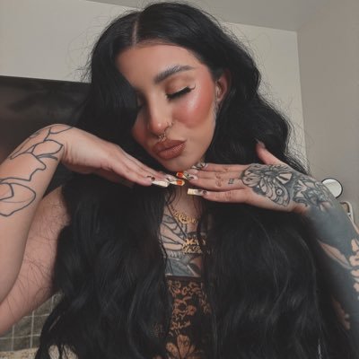 Bratty_bree's profile picture. 🇵🇷🇲🇽 𝑀𝑜𝓂𝓂𝓎 𝓉𝑜 𝒵 & 𝐸🧸 𝒲𝒾𝒻𝑒 𝓉𝑜 𝐸𝓁𝒾𝒿𝒶𝒽✨