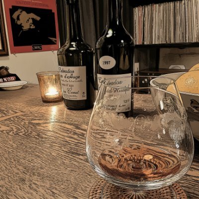 yased004's profile picture. 