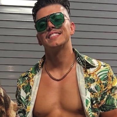 LimitsNotKnown's profile picture. Just a kid fighting for his dreams. This man redifines limits and gravity when he is inside the ropes. Every match he has will be five stars.