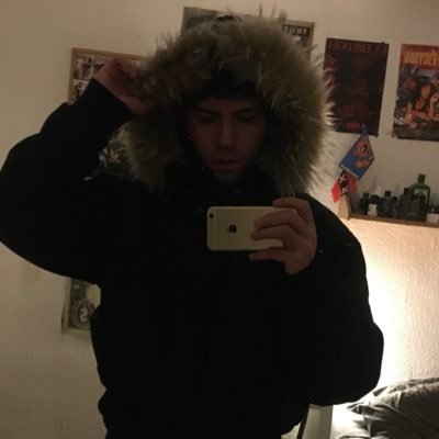 vareeelaa's profile picture. 