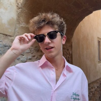 tony_bloni's profile picture. linguistics e studi italiani | I’m wholesome