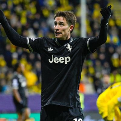 KenanYildizRole's profile picture. 🇦🇷🇮🇹  in some south american country • Medical student • La Vecchia Signora