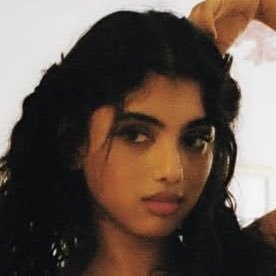 sialaterrrr's profile picture. thoughts & archives