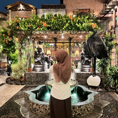 raninahh's profile picture. personal account with a lot of stuffs 🌻