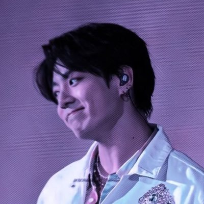 btsarmyfrvr_'s profile picture. then he flings it | @BTS_twt 💜