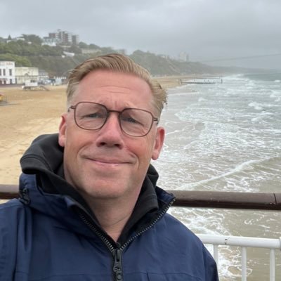 PieterTammens's profile picture. Radiomaker - presentator - vader van twee dochters- opa van een kleindochter - muziekgek - stem(mig)- hart op de juiste plaats.