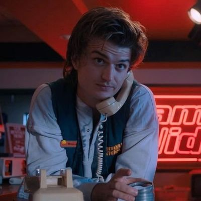 _ze_phyr_'s profile picture. she / her                                      
                                                     Not all treasure is silver and gold mate🌊⊹ ﹏𓊝﹏𓂁