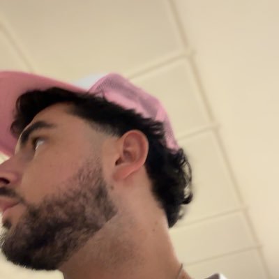 GuilDcqt's profile picture. Amoureux d’un poste en déclin 🔟 | En garde partagée de @zonefootmedia | ex - @ohmygoalUS | team @doubletapfam 🫶