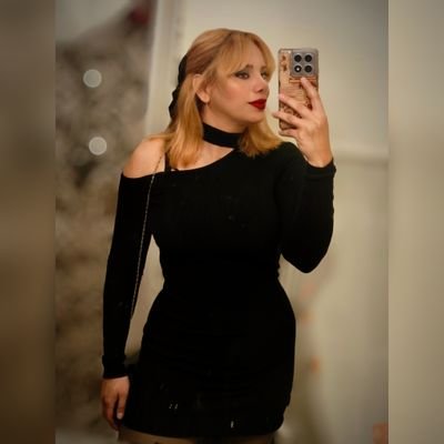 la1998_femme's profile picture. M.A: international policy and law
B.A: traduction du français 

🇫🇷La femme naît libre et demeure
égale à l'homme en droits ♀️=♂️
aerialist 🕊️