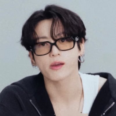 swyjngk's profile picture. When he asks to go through my phone but he’s just gonna find me begging jungkook for a chance in dms