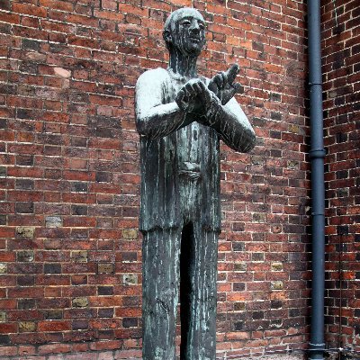 hihellofarewel's profile picture. preoccupied with the ways systems speak for us: AI, media, and the quiet mechanics of credit, blame, and interpretation. latenty inhibits. yes, it’s Bonhoeffer