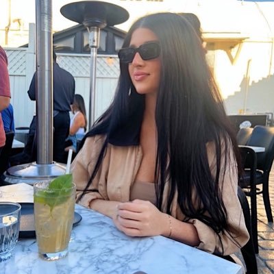 Kenny___Rose's profile picture. 22nd century woman. telling a story/head of comms @1x_tech. ͏ ͏ ͏