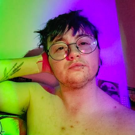 SynStarrz's profile picture. 26 - No Minors
Alt Account 
Emo boy pornstar of your dreams