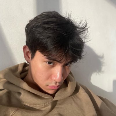 clouddyyy__'s profile picture. No hate, spread love, and stay hydrated. ~