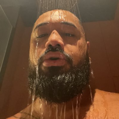 leatualoa's profile picture. 🇼🇸 🌊🌺✨I should buy a diary