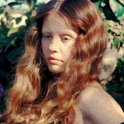 vyezks's profile picture. 🌻