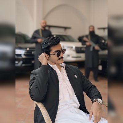 MianAbdurR3hman's profile picture. proud to lose.