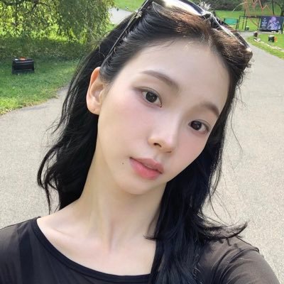 aayin's profile picture. ⠀⠀ ⠀⠀ ⠀⠀ I, your fave’s fave.