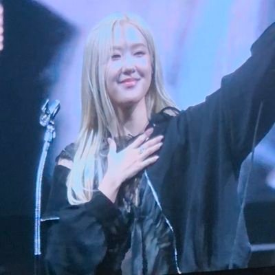 baerosyyy's profile picture. 🌹