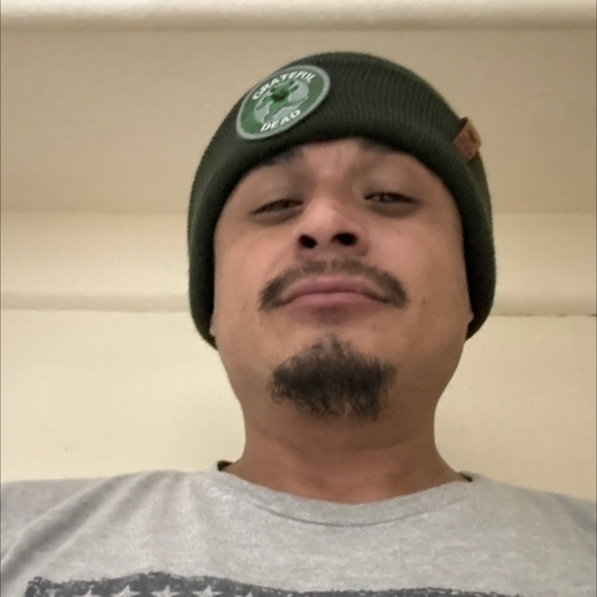 Retsametreuf7's profile picture. 