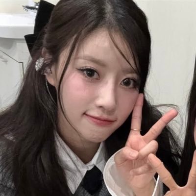 Ieemiddyu's profile picture. roleplayer of all-rounder idol, lee mijoo from lovelyz.