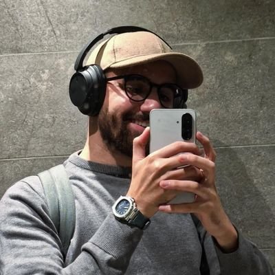 IchbinMohamed's profile picture. I play chess, und schreibe über die deutsche Sprache, واقود الدراجات النارية. Founder & CEO of @deutschx76