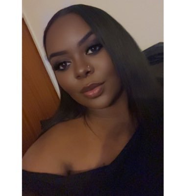 _gl0rial's profile picture. 