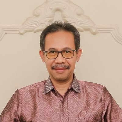 akudus's profile picture. Statistician