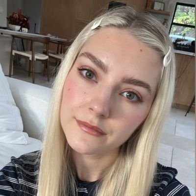 GilroyDian63000's profile picture. 📍 Fashion Model | Living life with a smile | Lover of good coffee, deep conversations & spontaneous adventures ✨ | Passionate about style & creativity