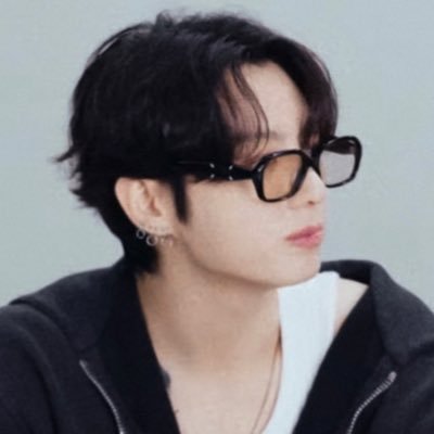 facesgoldens's profile picture. 